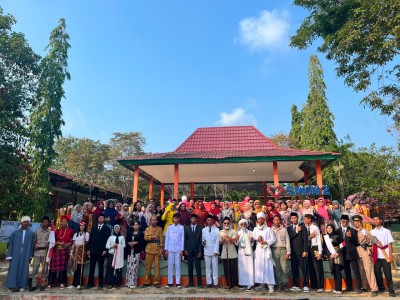 Semangat Perjuangan dalam Kegiatan Literasi-Kokurikuler “Impersonate Pahlawan”